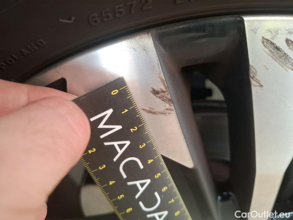  Peugeot  2008  Allure Pack 1.5 HDi 110CV BVM6 E6d #19