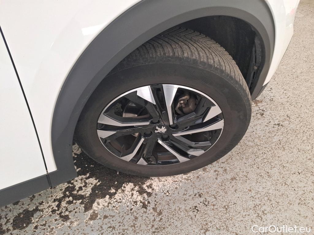  Peugeot  2008  Allure 1.5 HDi 130CV BVA8 E6d #42