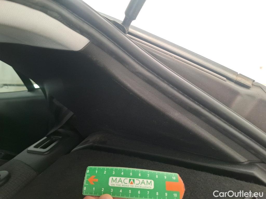  Peugeot  2008  Allure Pack 1.5 HDi 130CV BVA8 E6d #8