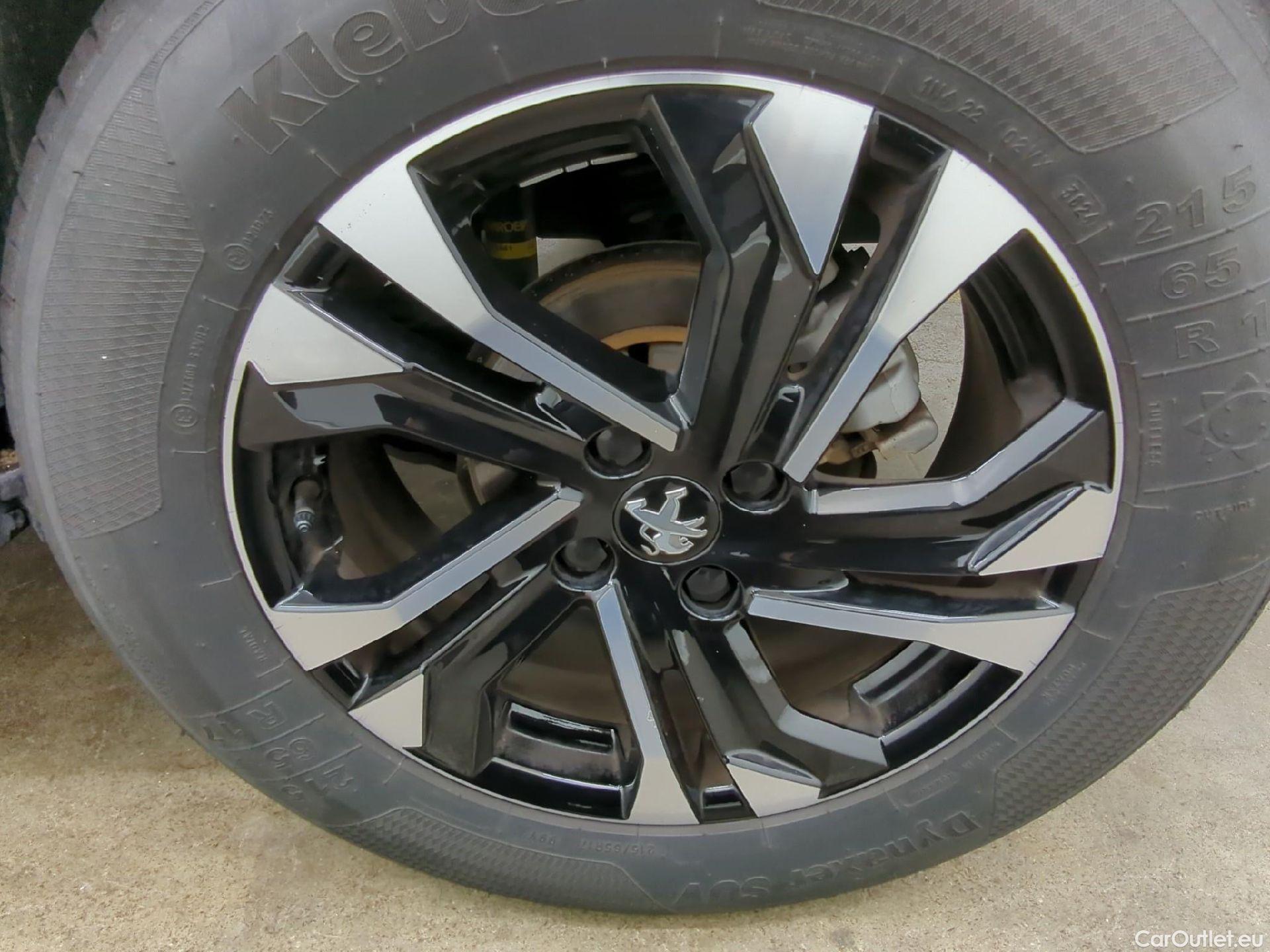  Peugeot  2008  Allure Business 1.5 HDi 130CV BVA8 E6d #4