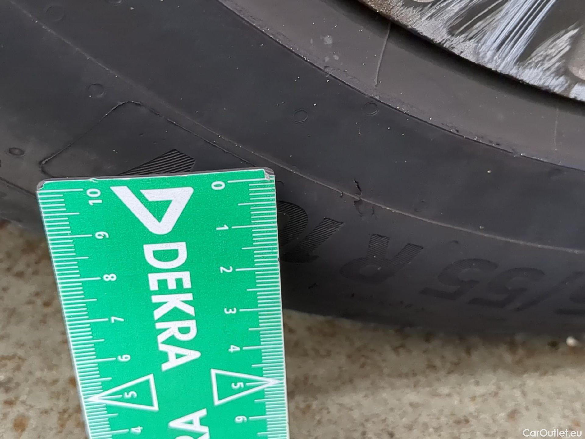  Peugeot  208  Style 1.2 PureTech 100CV BVM6 E6d #17