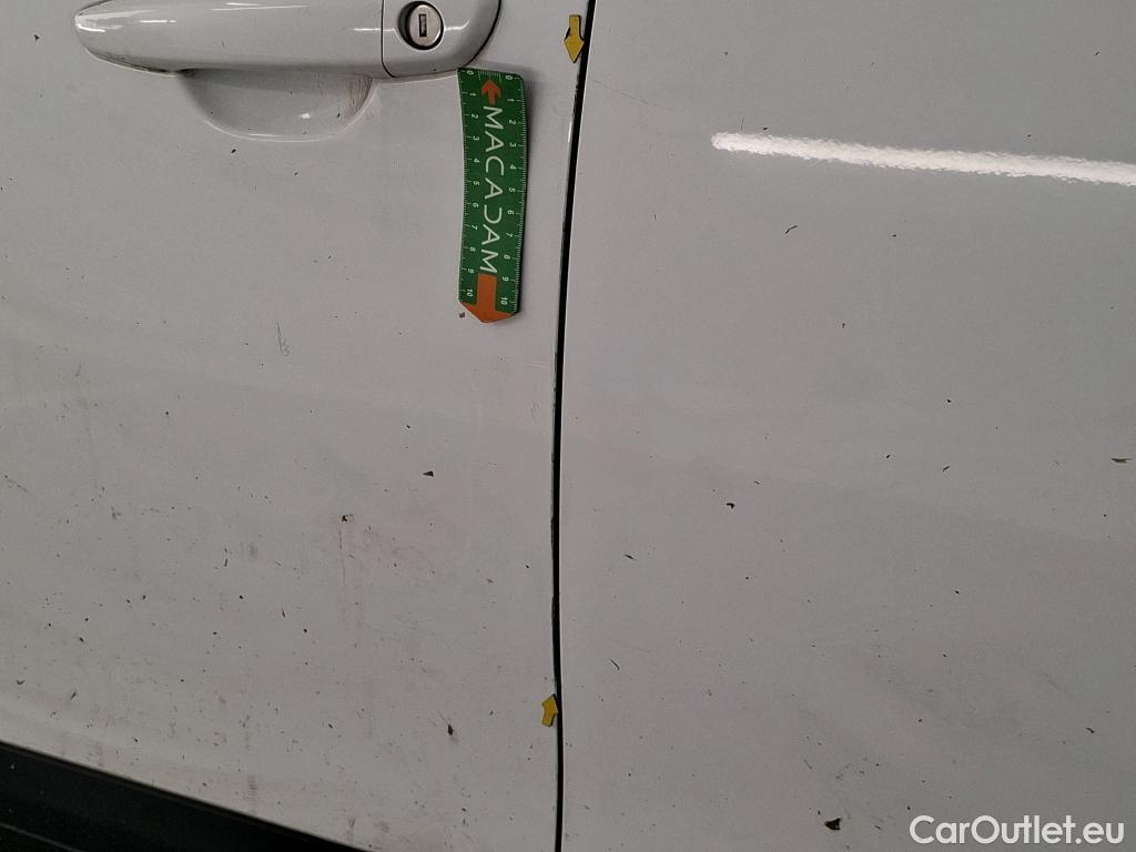  Peugeot  2008  Active Pack 1.5 HDi 110CV BVM6 E6d #8