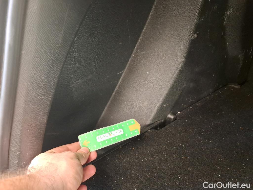  Peugeot  2008  Allure 1.5 HDi 130CV BVA8 E6d #16