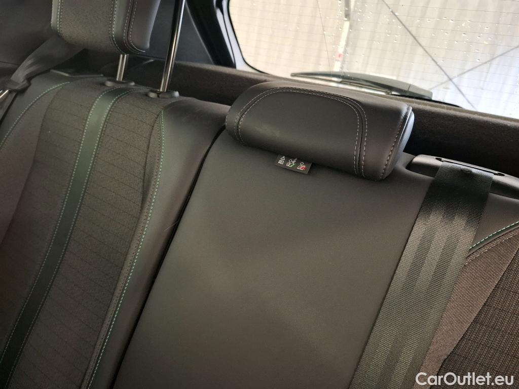  Peugeot  2008  Allure 1.5 HDi 130CV BVA8 E6d #38