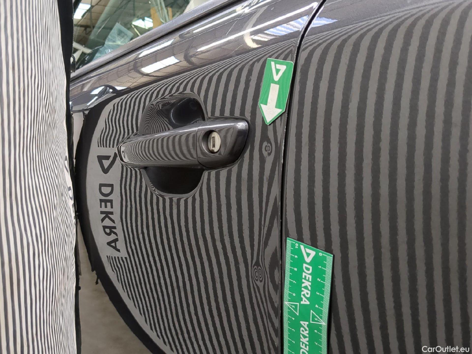  Peugeot  2008  Allure Business 1.5 HDi 130CV BVA8 E6d #26