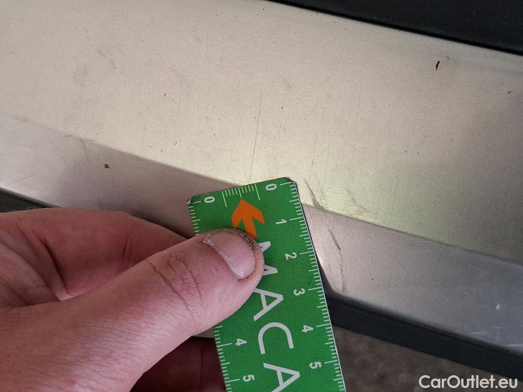  Peugeot  2008  Active Pack 1.5 HDi 110CV BVM6 E6d #37