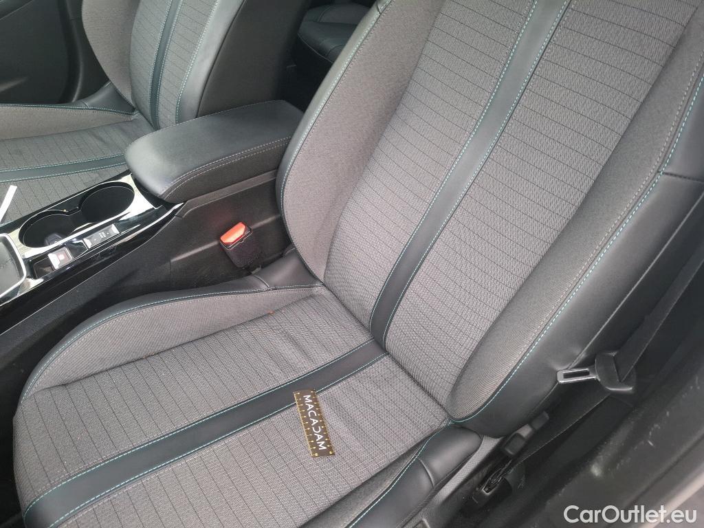  Peugeot  2008  Allure Pack 1.5 HDi 110CV BVM6 E6d #31