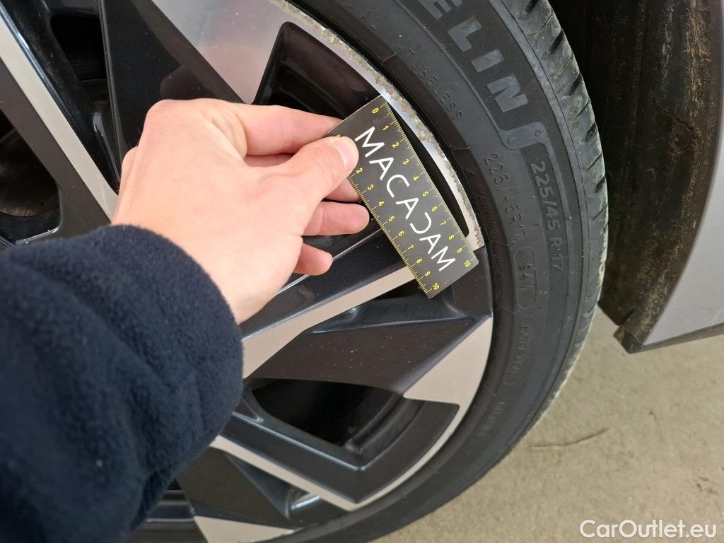  Peugeot  308 PEUGEOT  SW / 2021 / 5P / Break PureTech 130 S&S EAT 8 ALLURE PACK #30