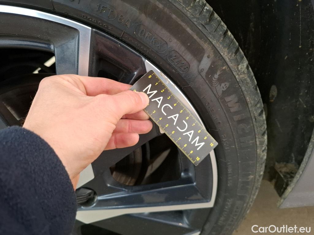  Peugeot  308 PEUGEOT  SW / 2021 / 5P / Break PureTech 130 S&S EAT 8 ALLURE PACK #69