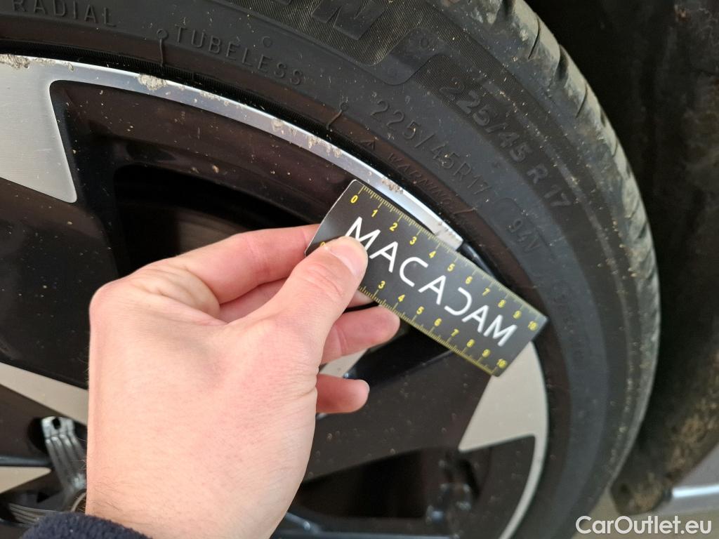  Peugeot  308 PEUGEOT  SW / 2021 / 5P / Break PureTech 130 S&S EAT 8 ALLURE PACK #22