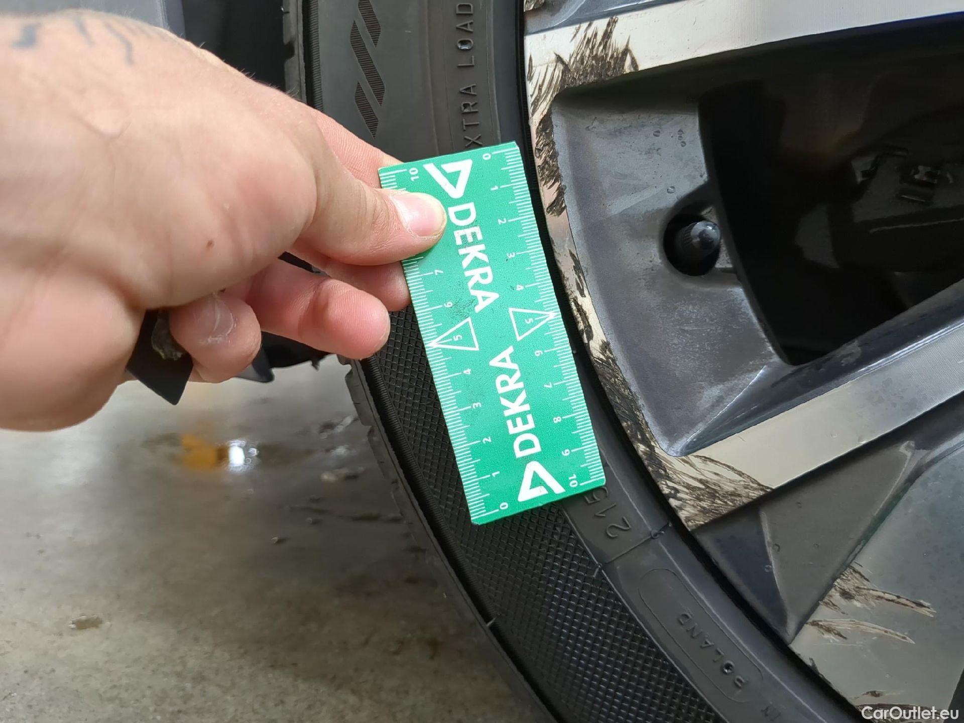  Peugeot  508 PEUGEOT  SW / 2018 / 5P / Break BlueHDi 130 S&S EAT8 Allure Pack #2