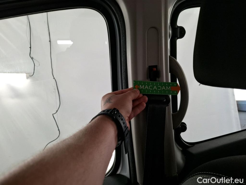  Renault  Kangoo  Zen 1.5 dCi 90CV BVM5 E6 #38