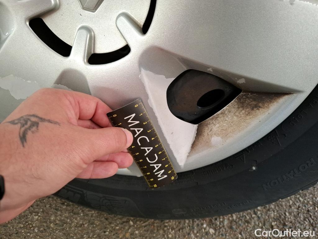  Renault  Kangoo  Zen 1.5 dCi 90CV BVM5 E6 #53