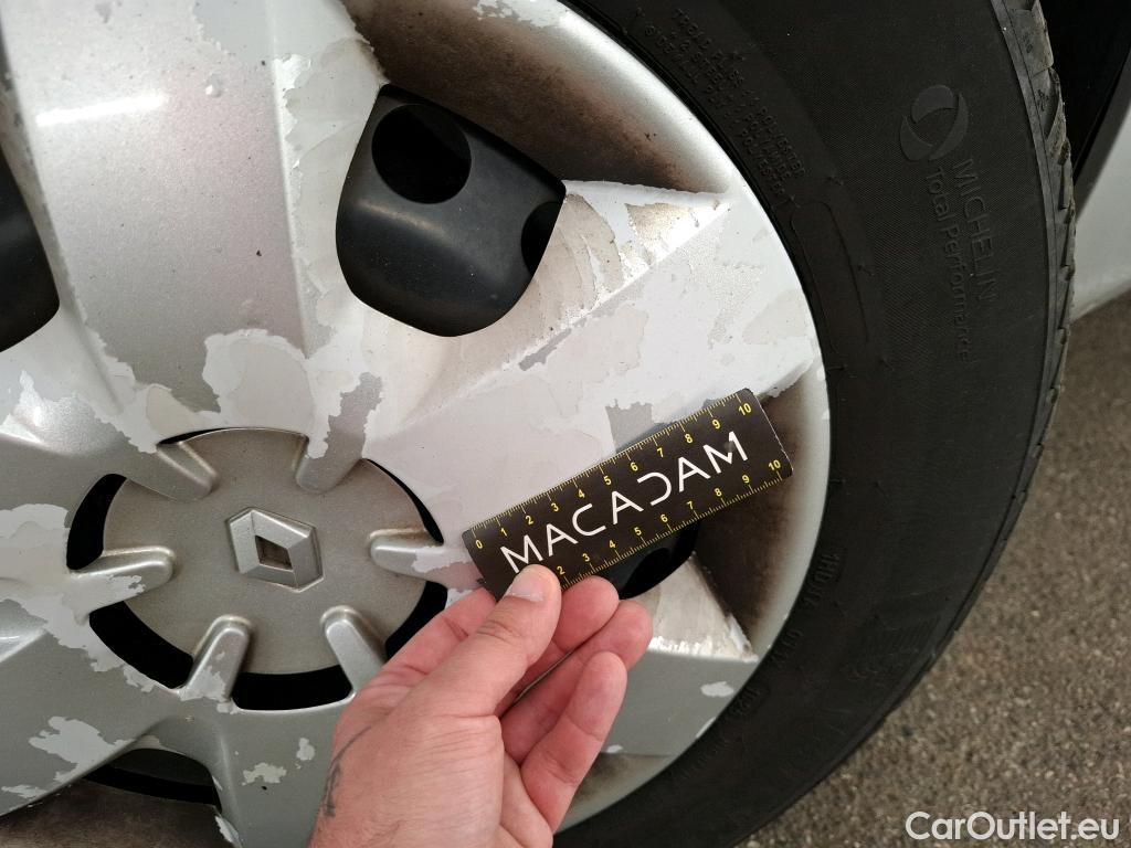  Renault  Kangoo  Zen 1.5 dCi 90CV BVM5 E6 #47