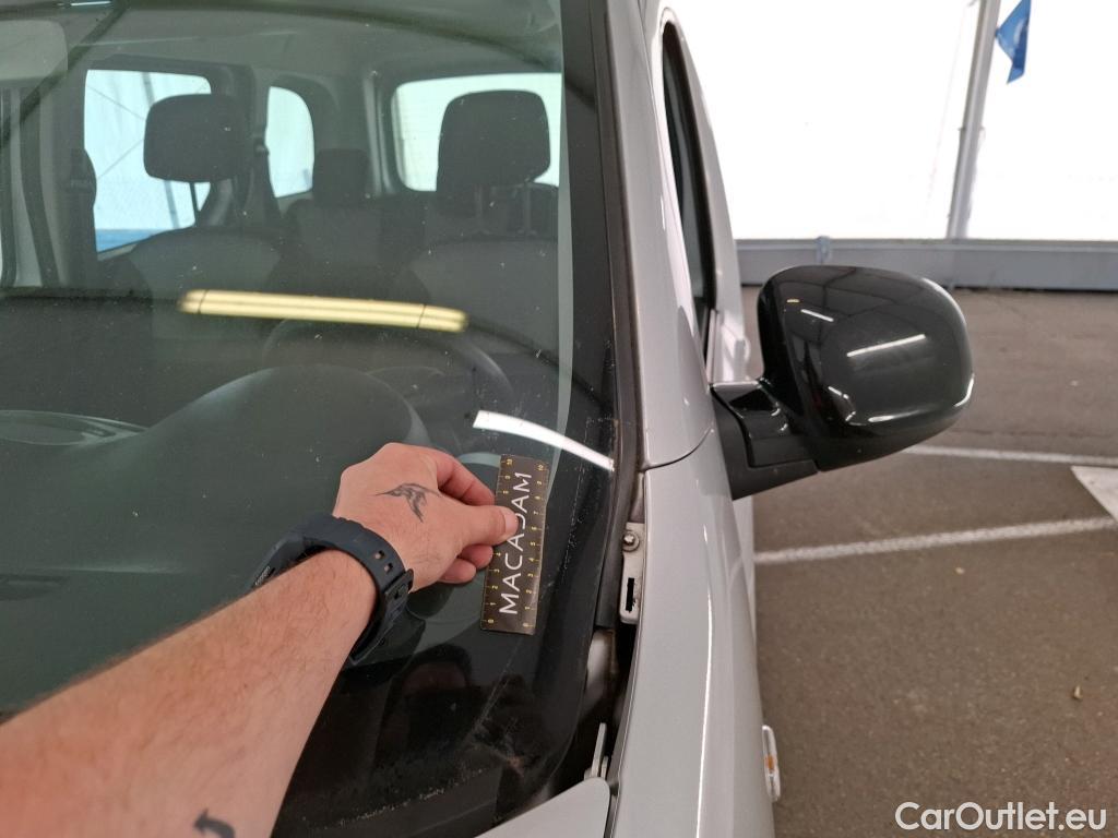  Renault  Kangoo  Zen 1.5 dCi 90CV BVM5 E6 #36