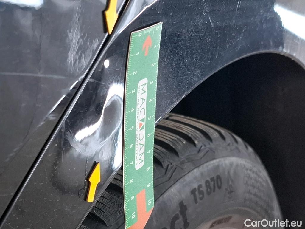  Volkswagen  Golf  VOLKSWAGEN / 2020 / 5P / Berline 1.5 eTSI OPF 150 DSG7 Life 1st #3