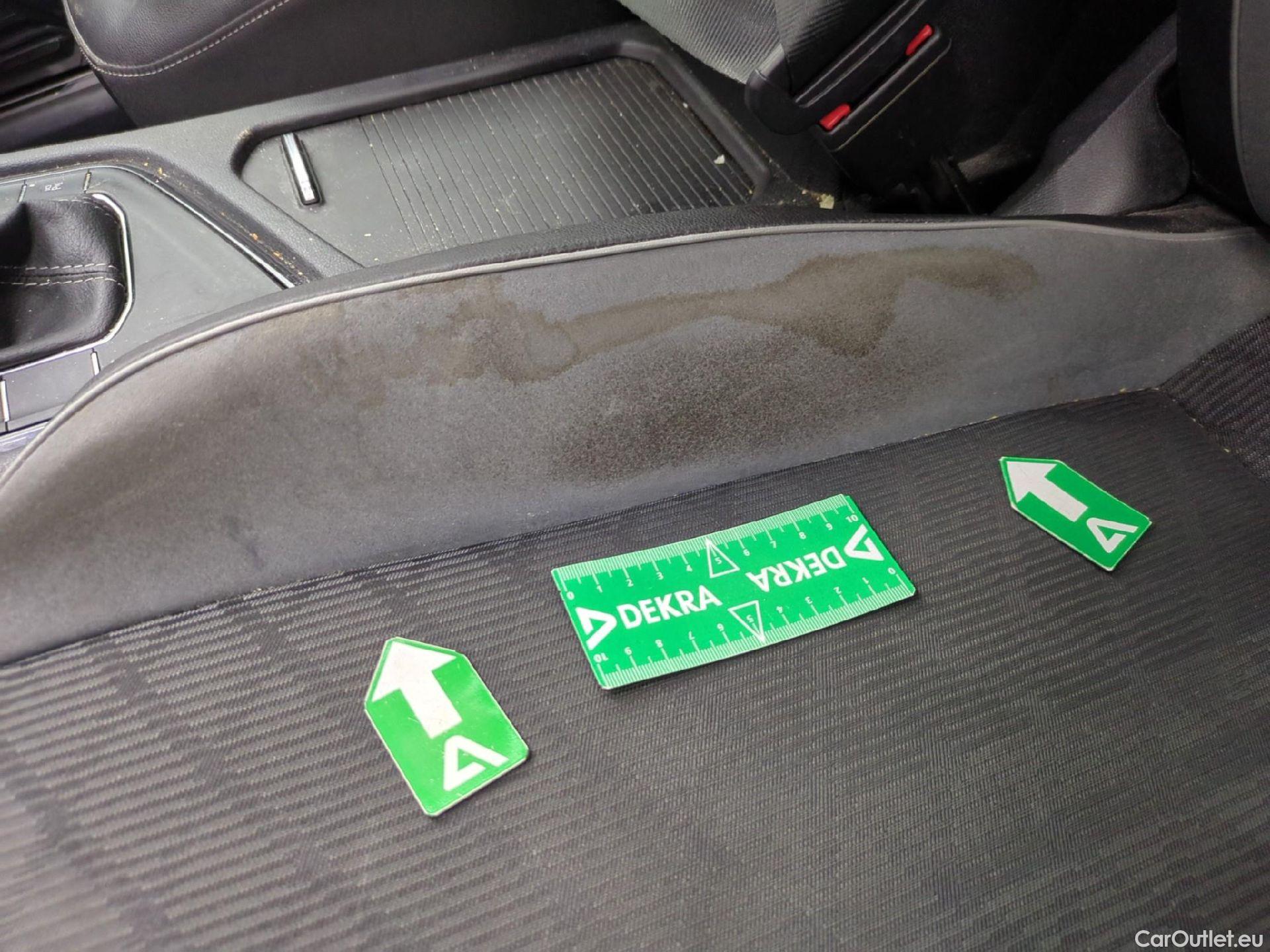  Volkswagen  Tiguan VOLKSWAGEN  Allspace / 2021 / 5P / SUV 2.0 TDI 150 DSG7 R-Line #1