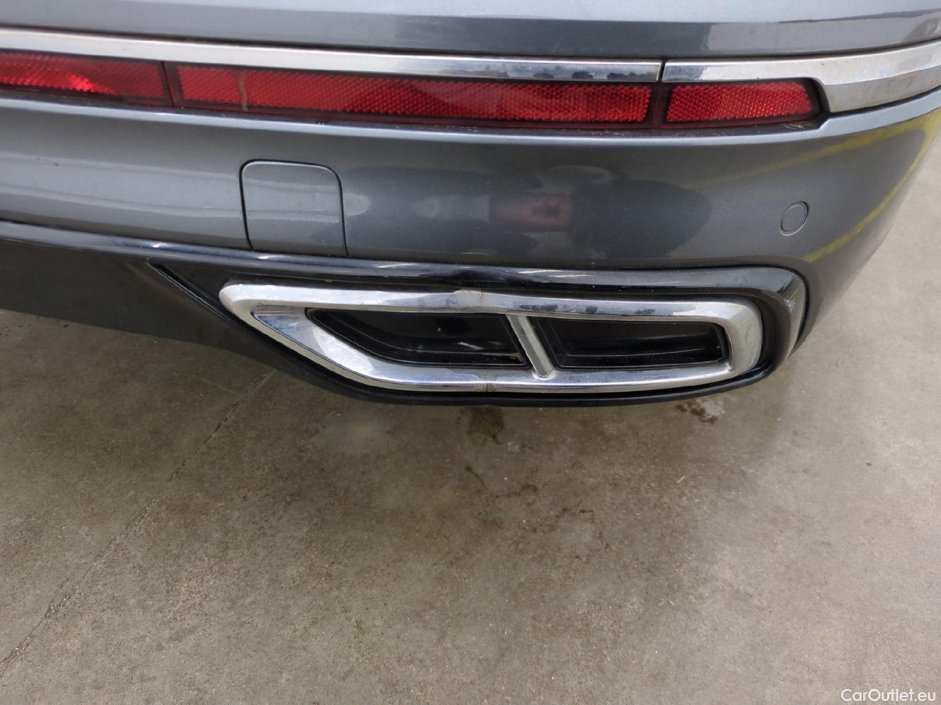  Volkswagen  Tiguan VOLKSWAGEN  Allspace / 2021 / 5P / SUV 2.0 TDI 150 DSG7 R-Line #64