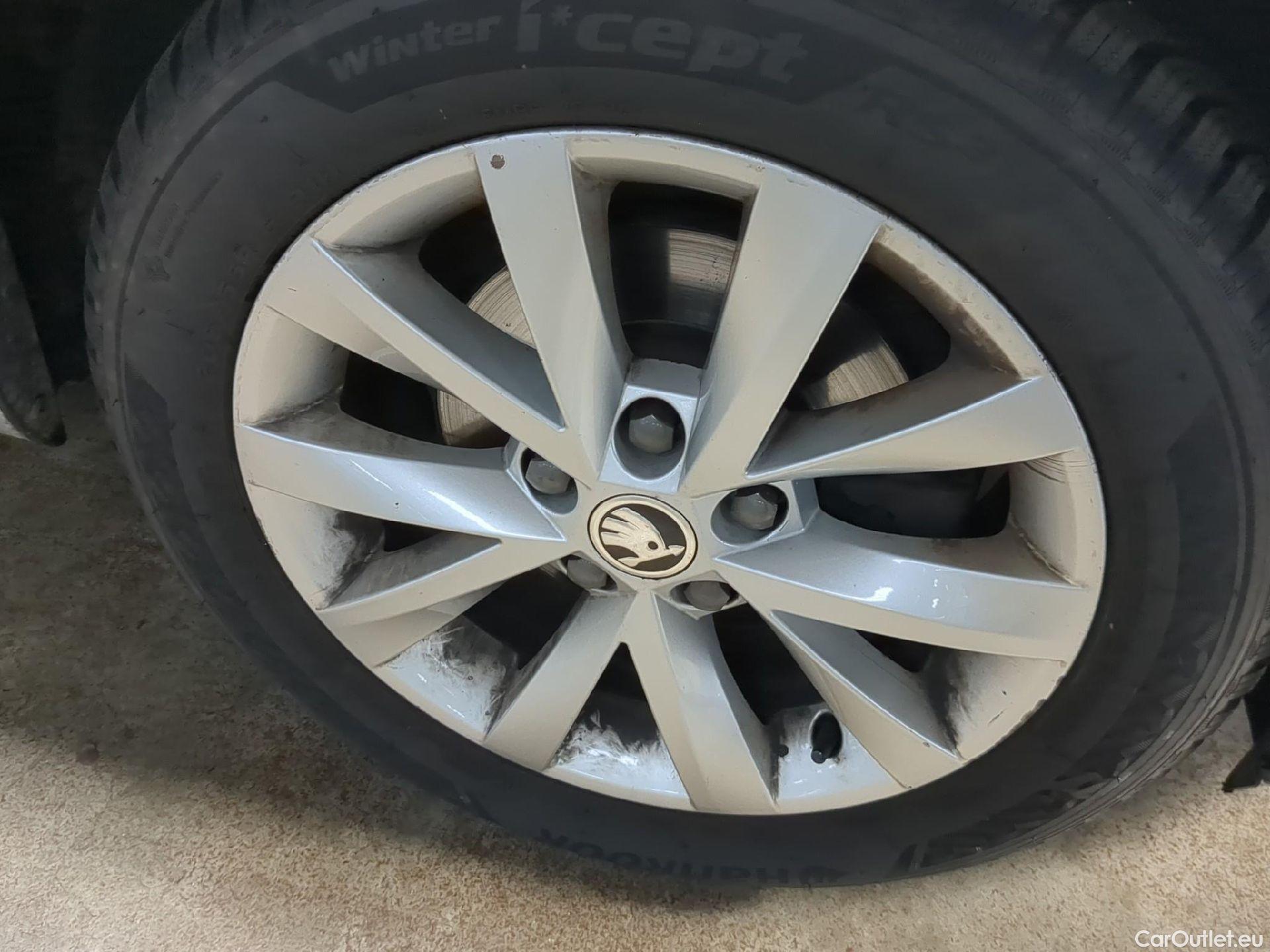  Skoda  Octavia  Combi Business 1.6 TDI 115CV BVM5 E6dT #26