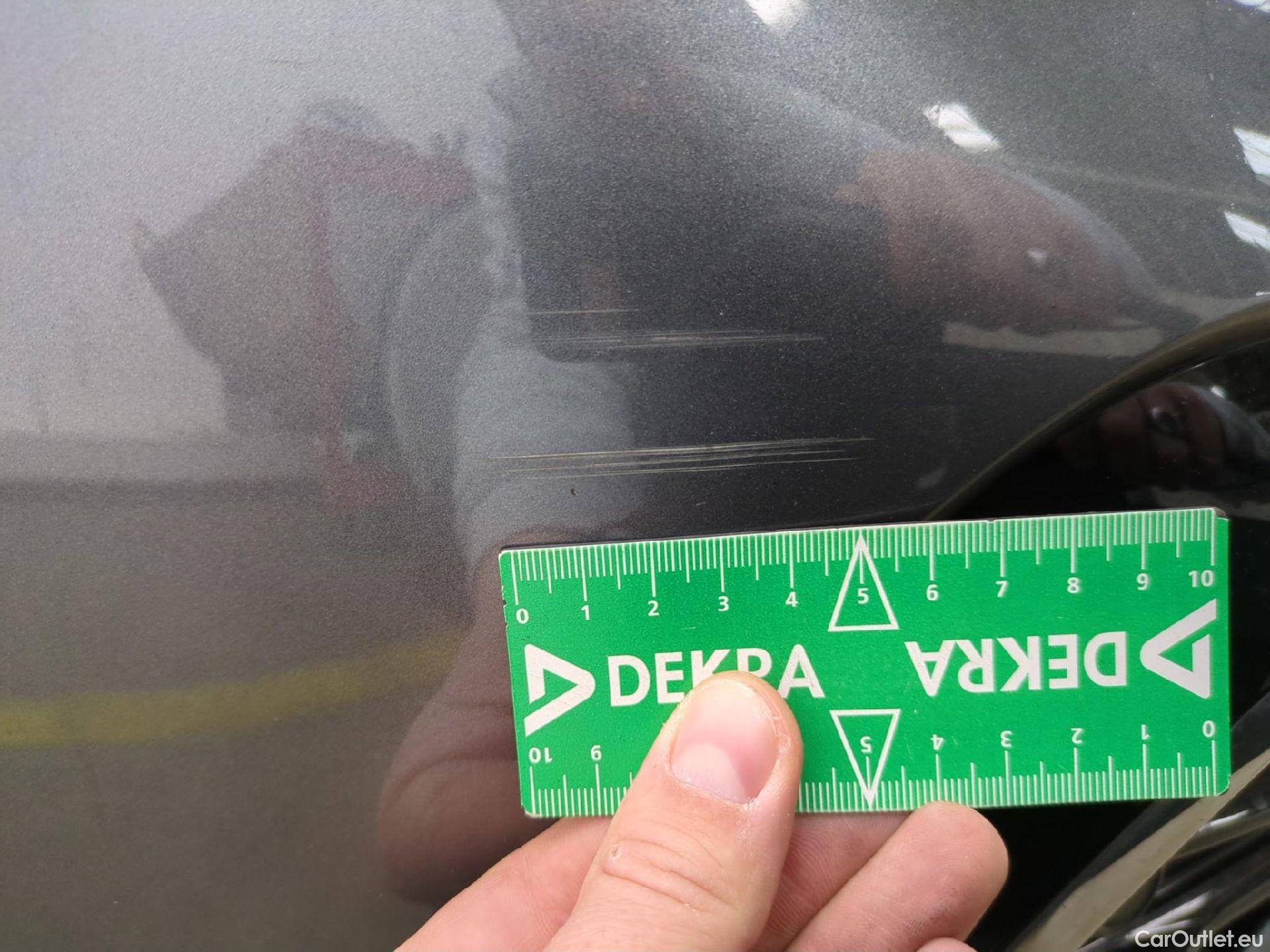  Volkswagen  Tiguan VOLKSWAGEN  Allspace / 2021 / 5P / SUV 2.0 TDI 150 DSG7 R-Line #33