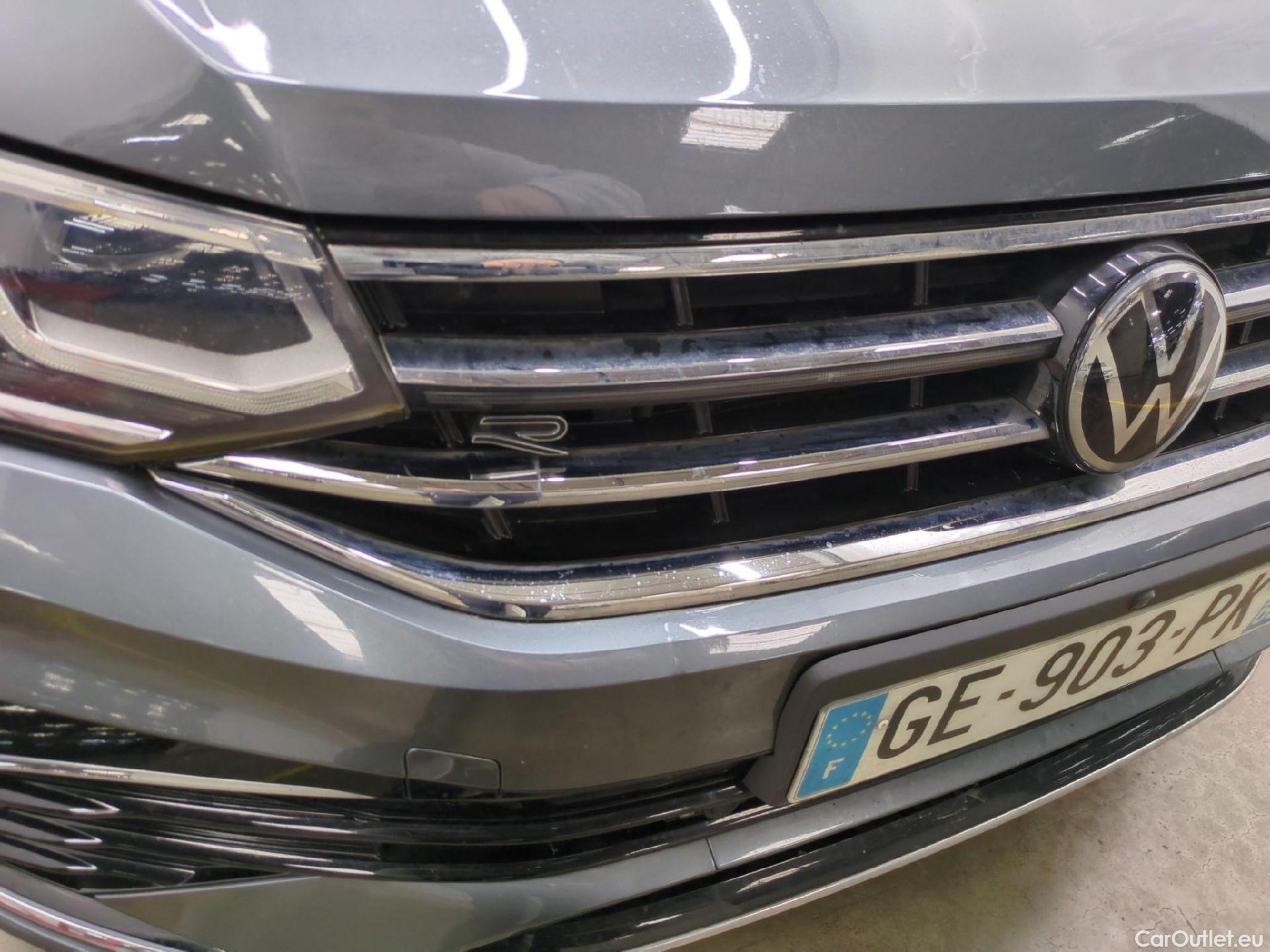  Volkswagen  Tiguan VOLKSWAGEN  Allspace / 2021 / 5P / SUV 2.0 TDI 150 DSG7 R-Line #37