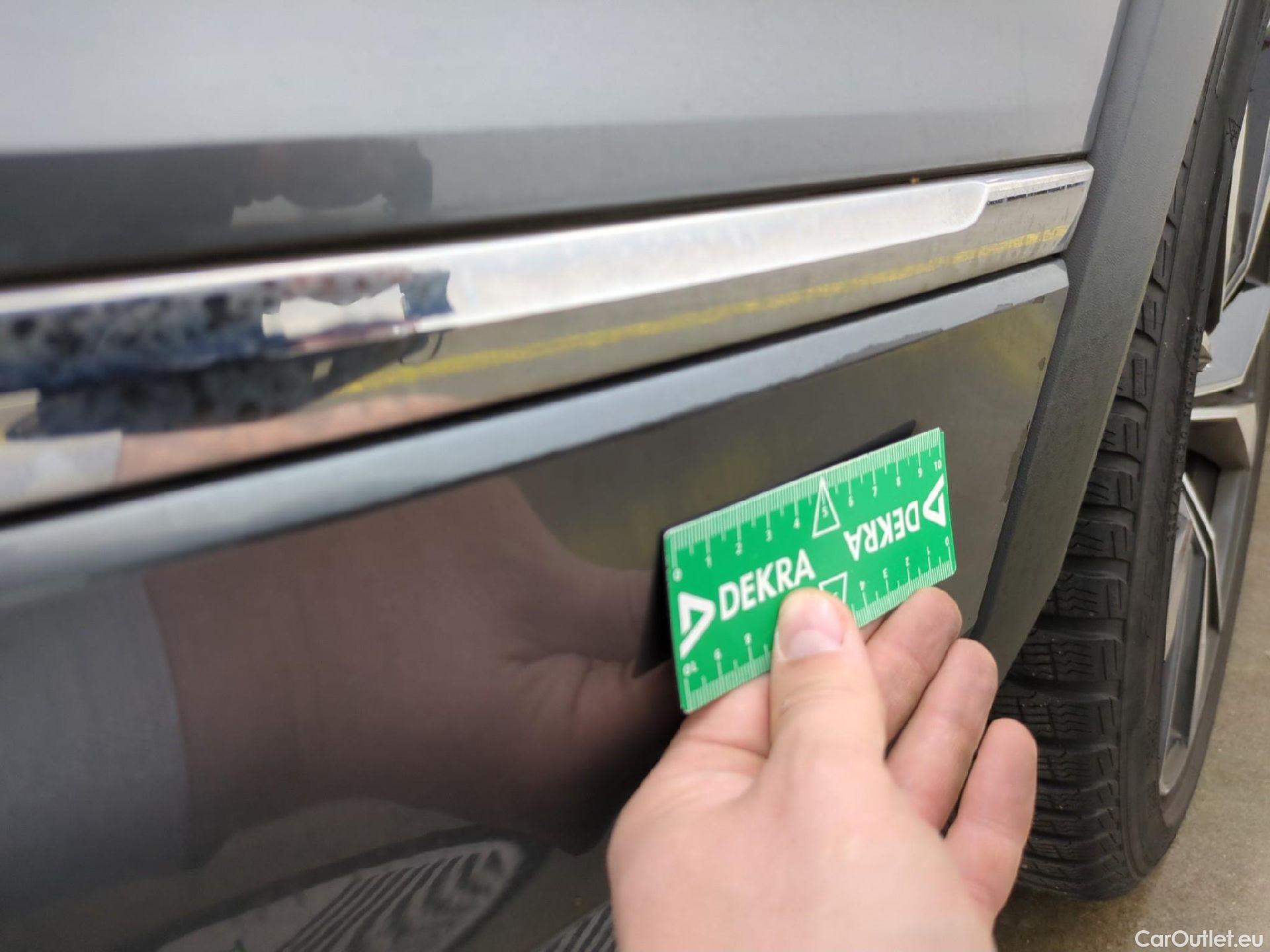  Volkswagen  Tiguan VOLKSWAGEN  Allspace / 2021 / 5P / SUV 2.0 TDI 150 DSG7 R-Line #61