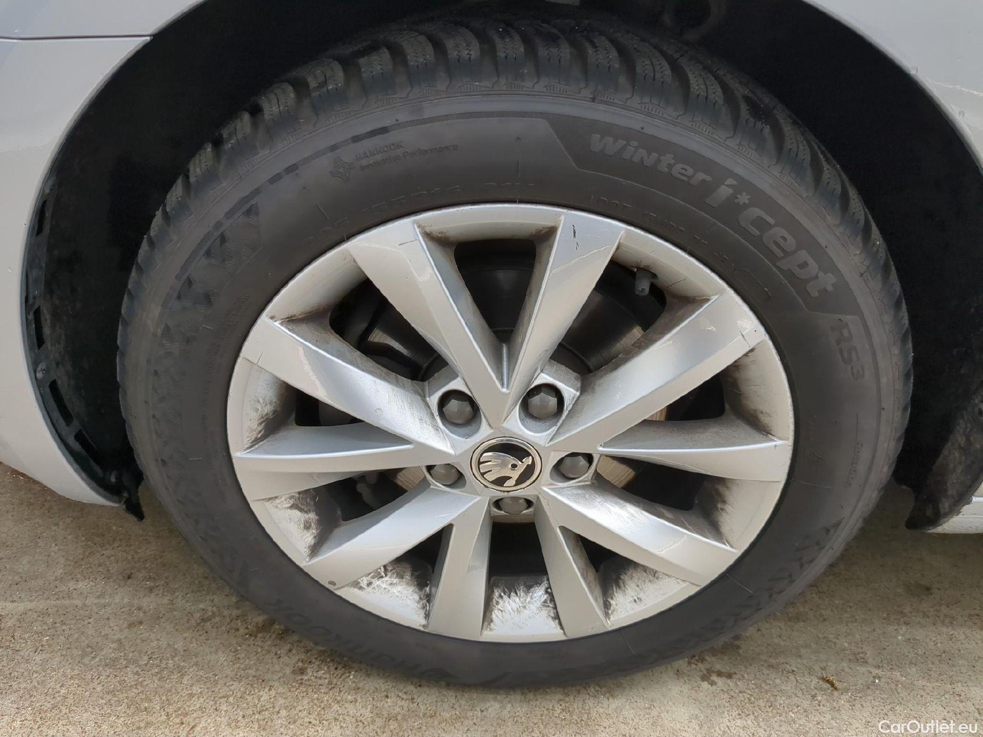  Skoda  Octavia  Combi Business 1.6 TDI 115CV BVM5 E6dT #1