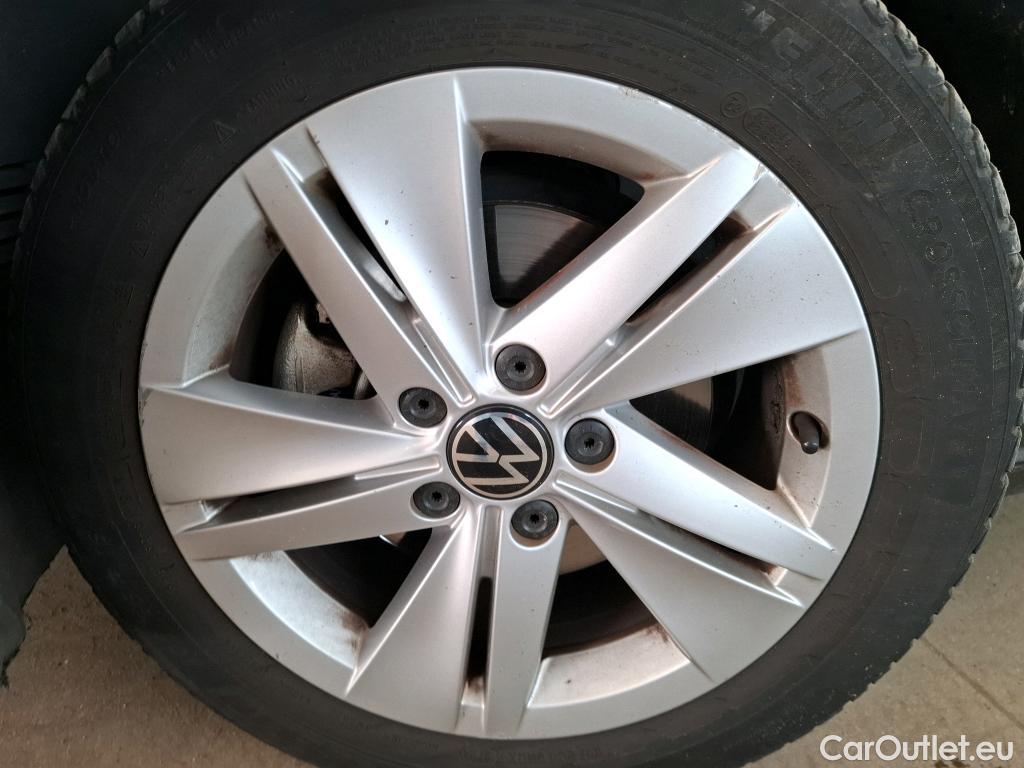  Volkswagen  Golf  VOLKSWAGEN / 2020 / 5P / Berline 1.5 eTSI OPF 150 DSG7 Life 1st #12