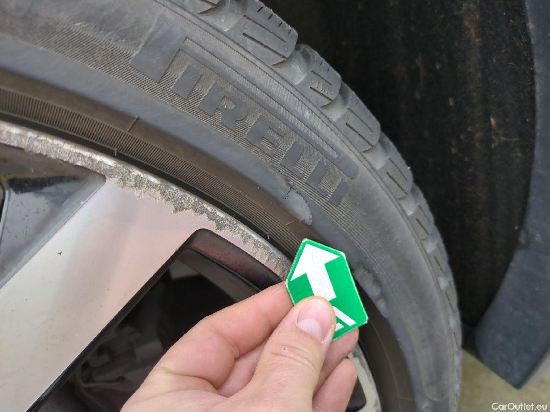  Volkswagen  Tiguan VOLKSWAGEN  Allspace / 2021 / 5P / SUV 2.0 TDI 150 DSG7 R-Line #27