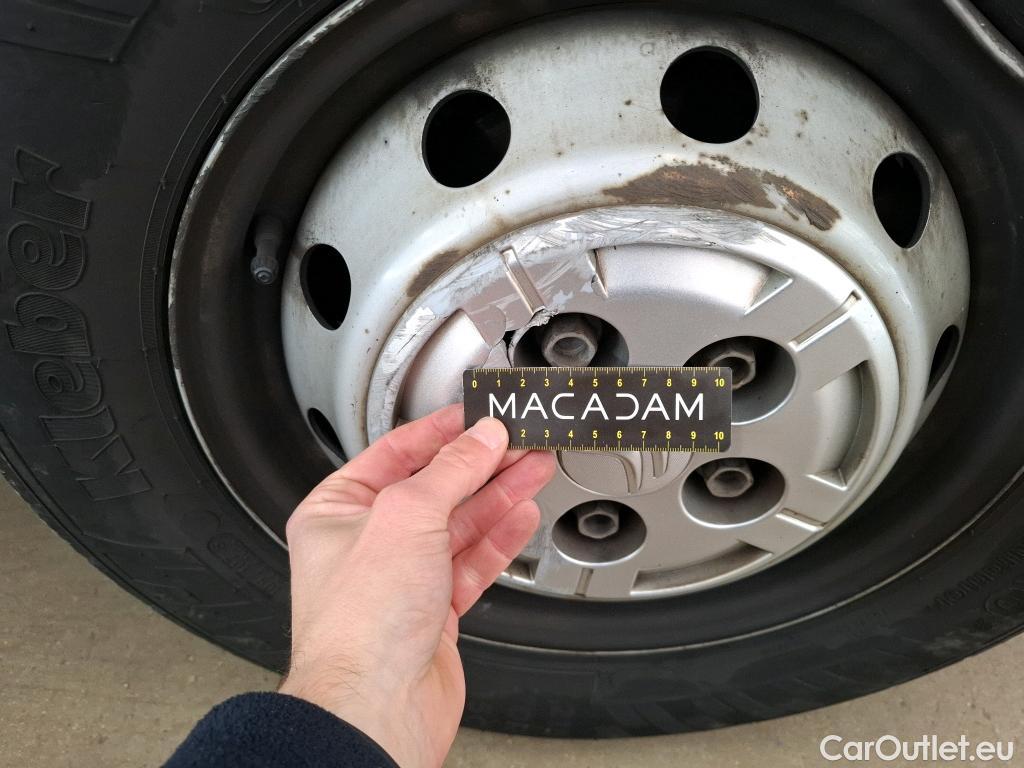  Citroen  Jumper  Fourgon 30 L1H1 Club BlueHDi 120 2.2 BlueHDi 120CV BVM6 E6d #64