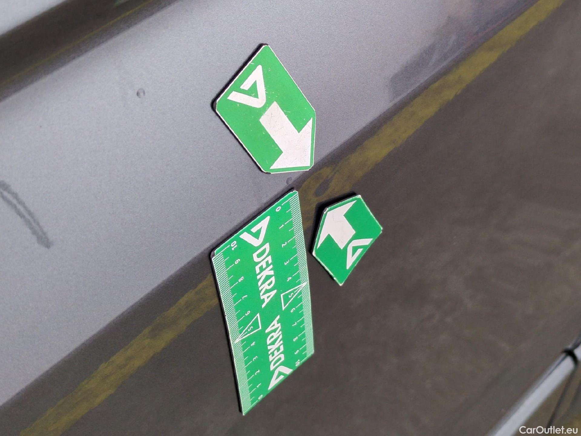  Volkswagen  Tiguan VOLKSWAGEN  Allspace / 2021 / 5P / SUV 2.0 TDI 150 DSG7 R-Line #73