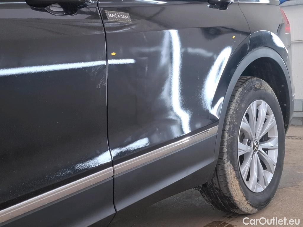  Volkswagen  Tiguan VOLKSWAGEN  / 2020 / 5P / SUV 1.4 eHybrid 245 DSG6 Life #7