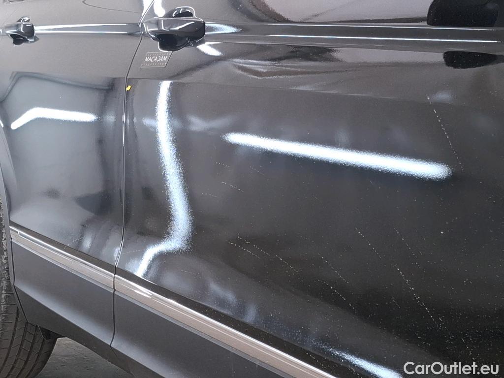  Volkswagen  Tiguan VOLKSWAGEN  / 2020 / 5P / SUV 1.4 eHybrid 245 DSG6 Life #28