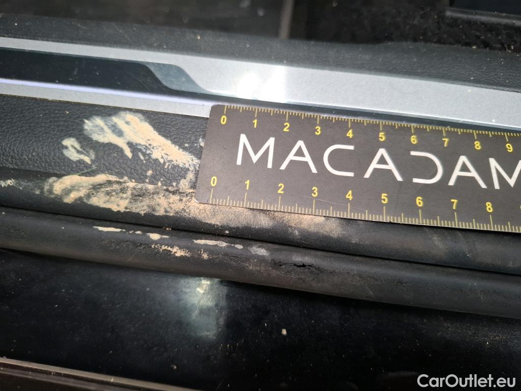  Volkswagen  Tiguan VOLKSWAGEN  / 2020 / 5P / SUV 1.4 eHybrid 245 DSG6 Life #42