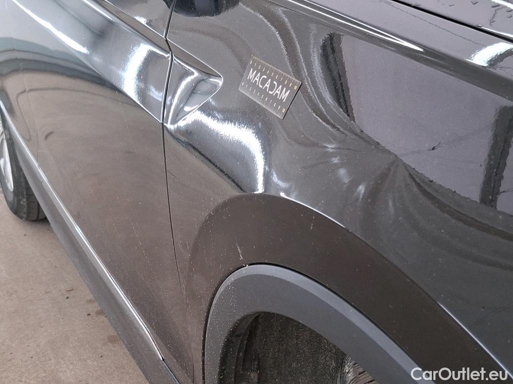  Volkswagen  Tiguan VOLKSWAGEN  / 2020 / 5P / SUV 1.4 eHybrid 245 DSG6 Life #34