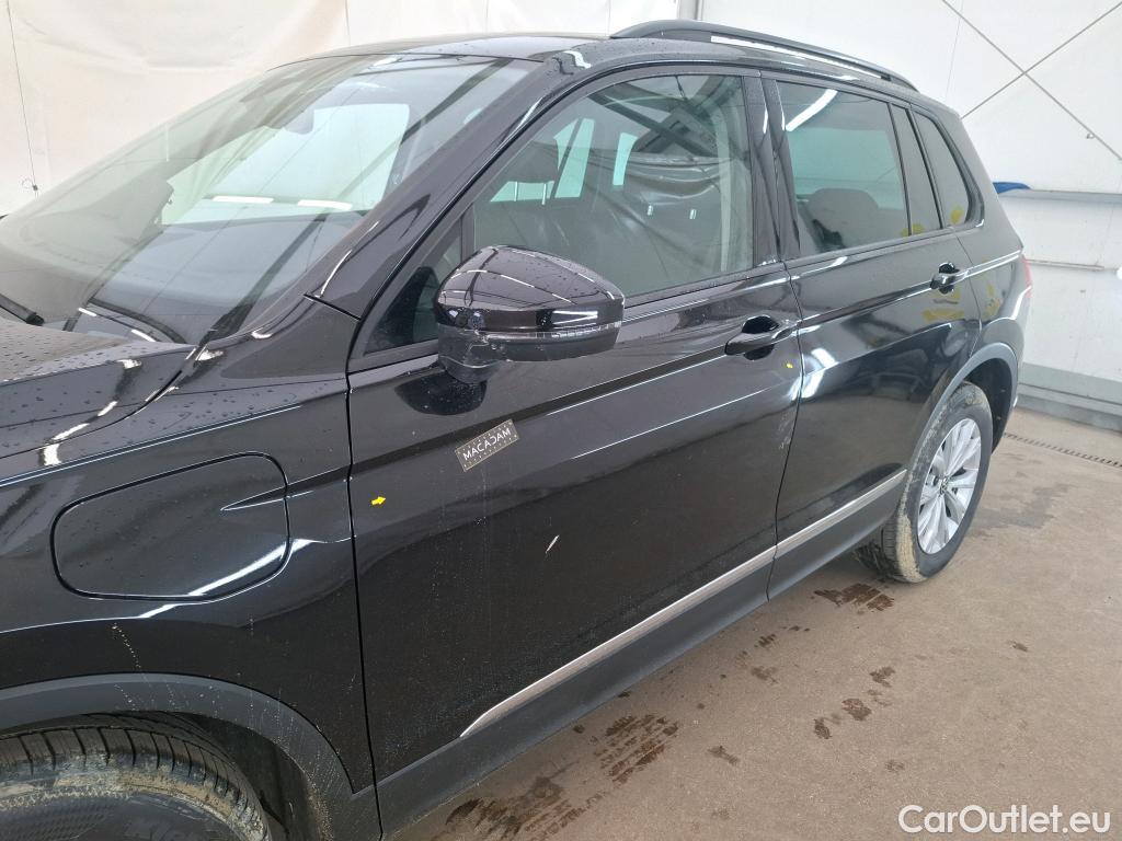  Volkswagen  Tiguan VOLKSWAGEN  / 2020 / 5P / SUV 1.4 eHybrid 245 DSG6 Life #11