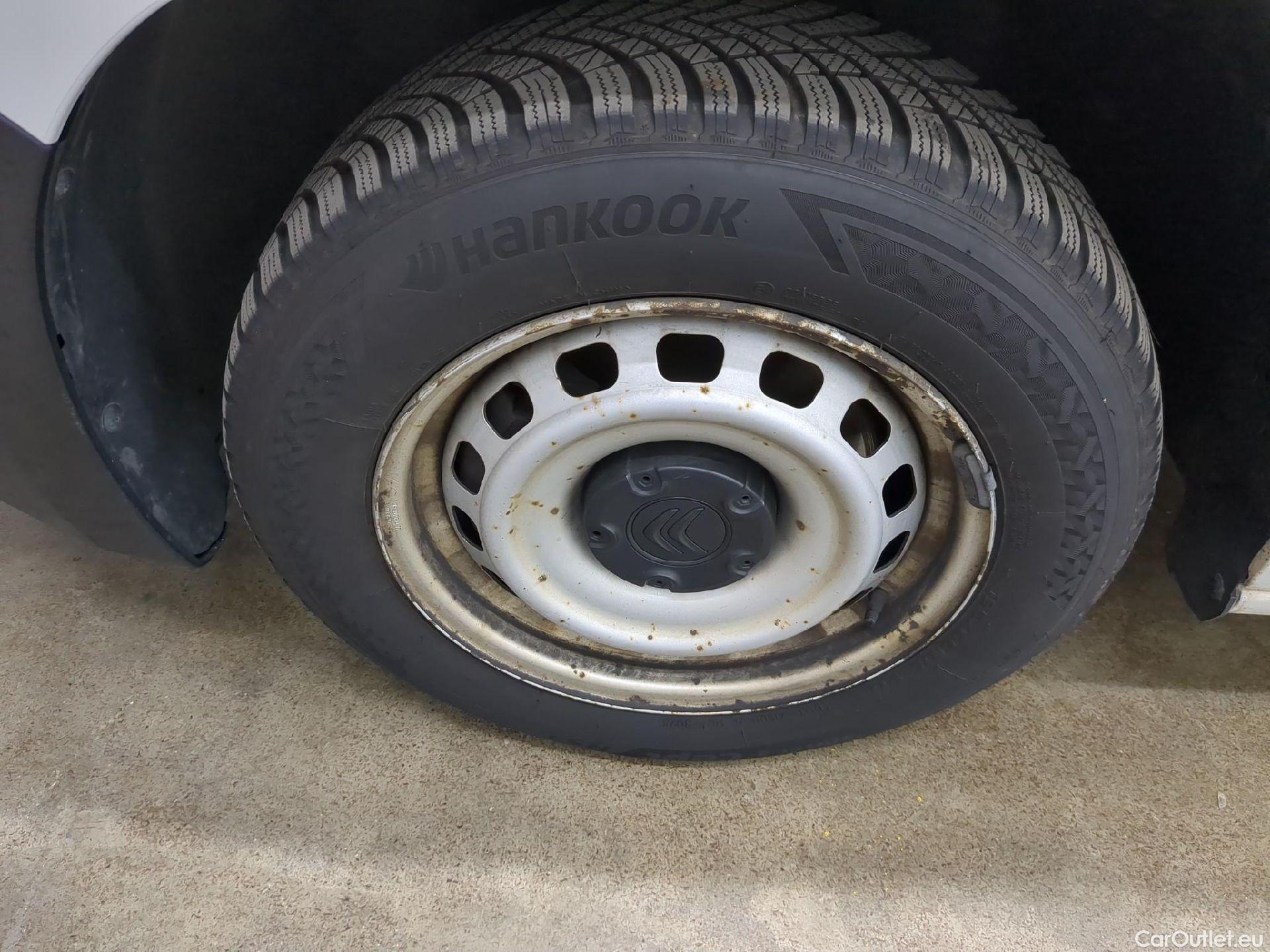  Citroen  Berlingo  Fourgon Club M 650 1.5 BlueHDi 75CV BVM5 E6dT #4