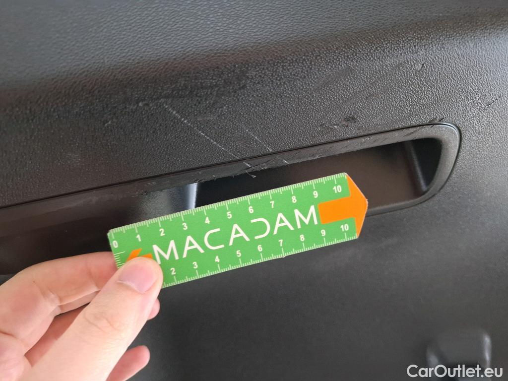  Citroen  C3  Société Feel 1.5 BlueHDI 100CV BVM6 E6d #19