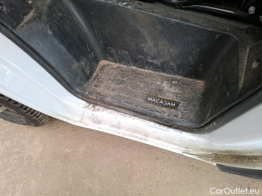  Citroen  Jumper  Fourgon 30 L1H1 Club BlueHDi 120 2.2 BlueHDi 120CV BVM6 E6d #38