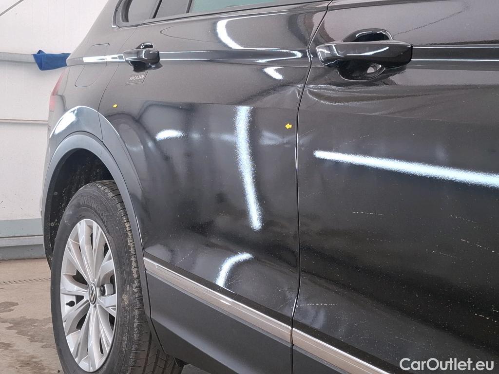  Volkswagen  Tiguan VOLKSWAGEN  / 2020 / 5P / SUV 1.4 eHybrid 245 DSG6 Life #25