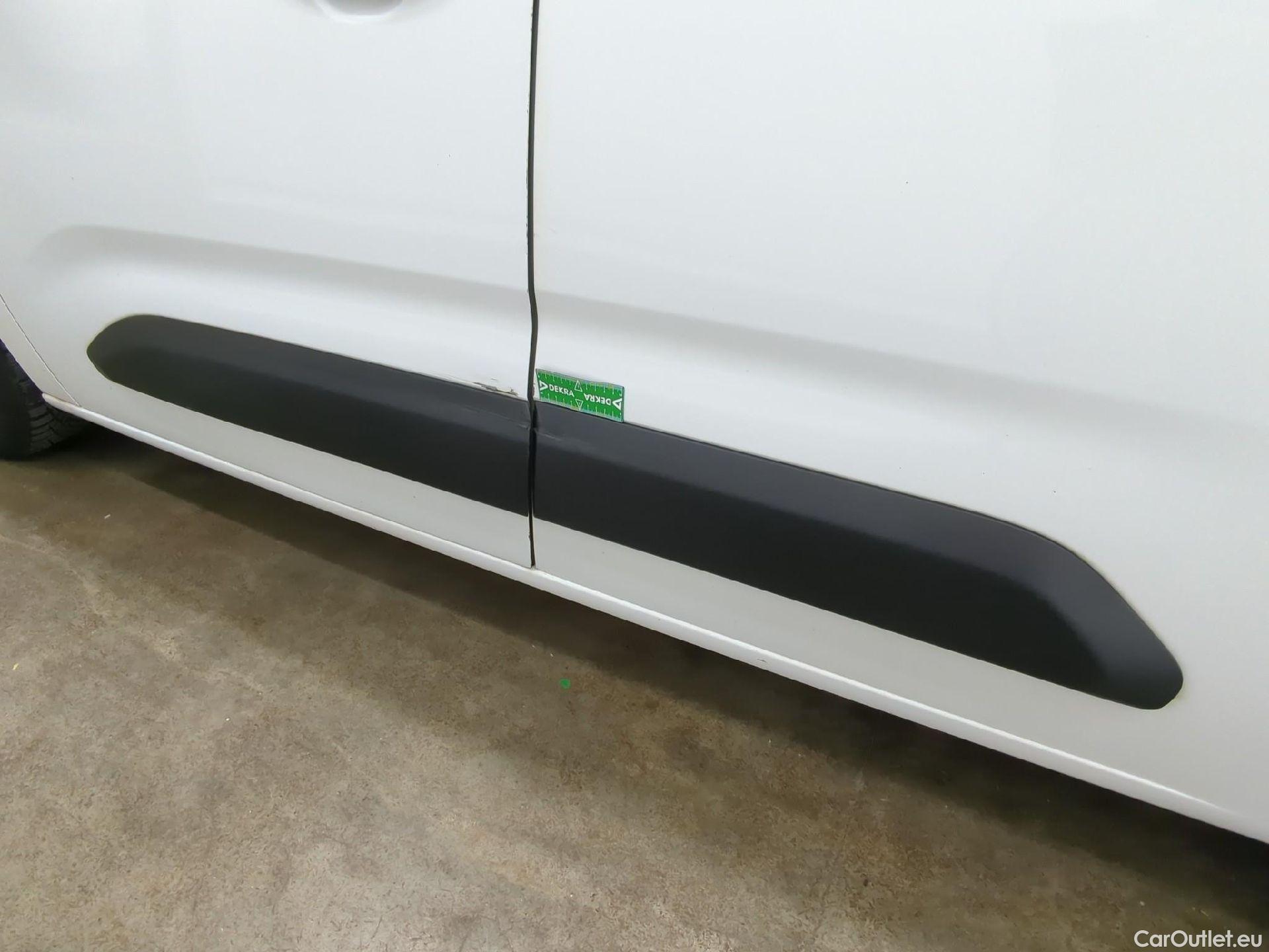  Citroen  Berlingo  Fourgon Club M 650 1.5 BlueHDi 75CV BVM5 E6dT #24