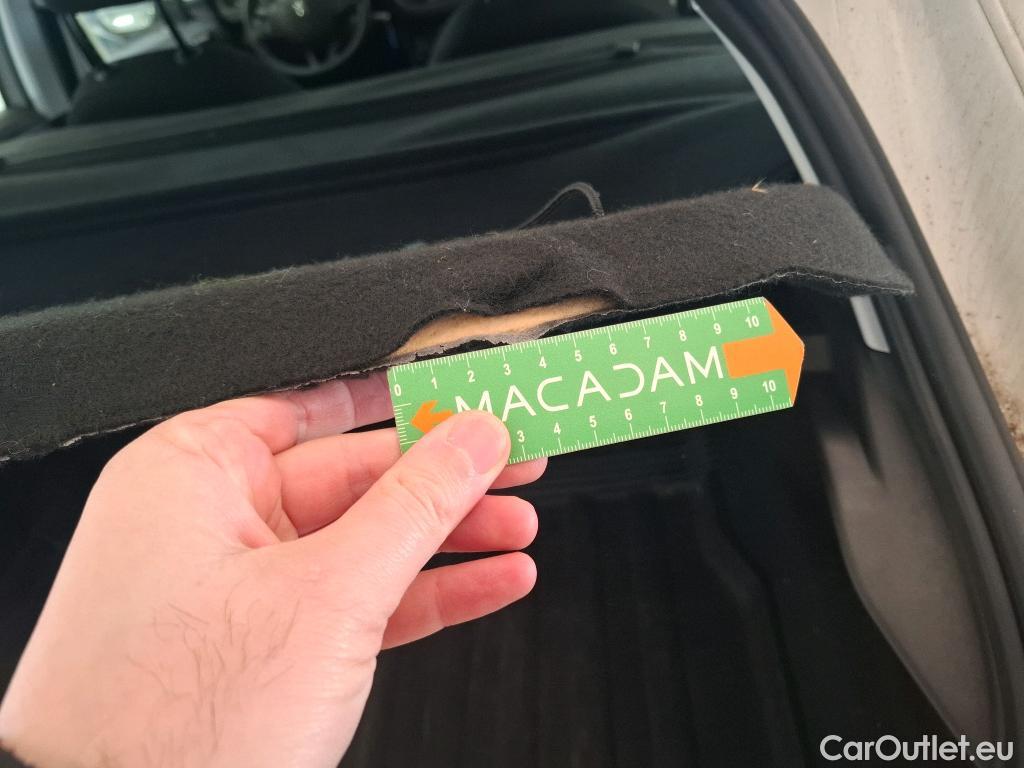  Peugeot  208  Affaire Premium Pack 1.6 HDi 75CV BVM5 E6 #19