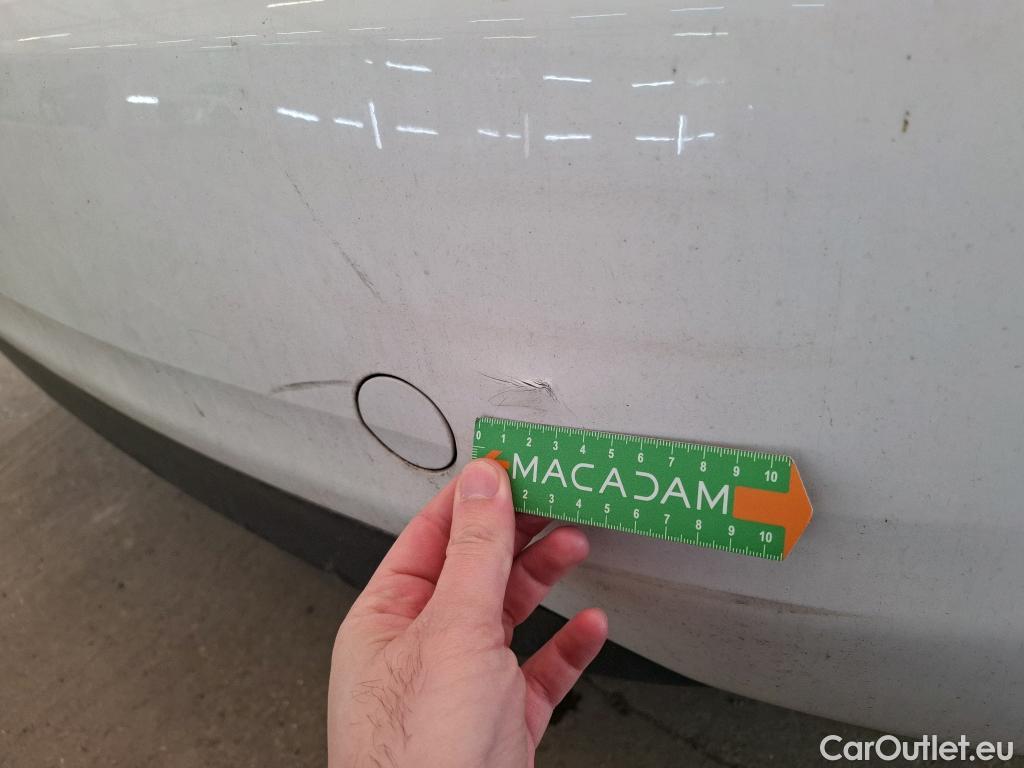  Peugeot  208  Affaire Premium Pack 1.6 HDi 75CV BVM5 E6 #4