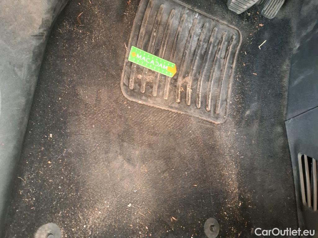  Peugeot  208  Affaire Premium Pack 1.6 HDi 75CV BVM5 E6 #15