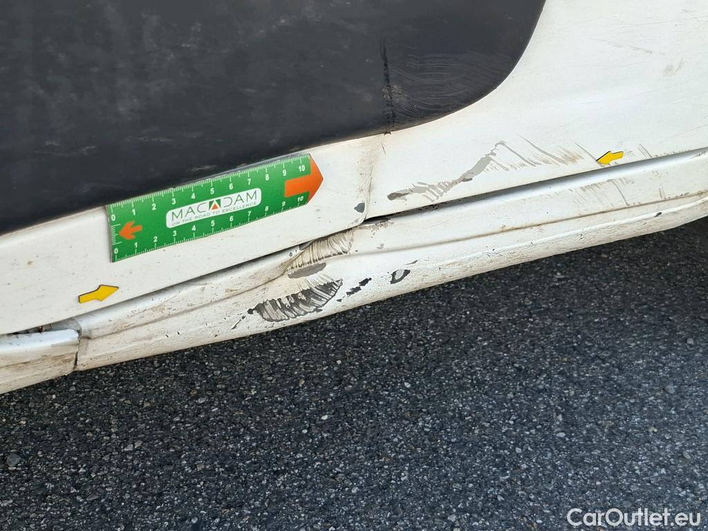  Peugeot  Boxer PEUGEOT  / 2014 / 4P / Fourgon tôlé BlueHDi S&S 120 PREMIUM 335 L2H2 #9