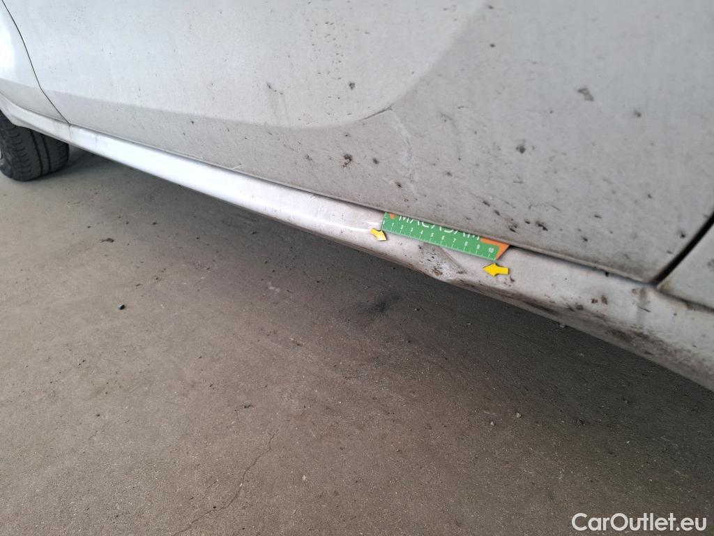  Peugeot  208  Affaire Premium Pack 1.6 HDi 75CV BVM5 E6 #7