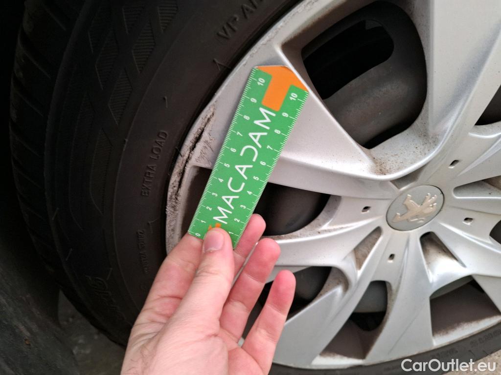  Peugeot  208  Affaire Premium 1.6 HDi 100CV BVM5 E6 #31