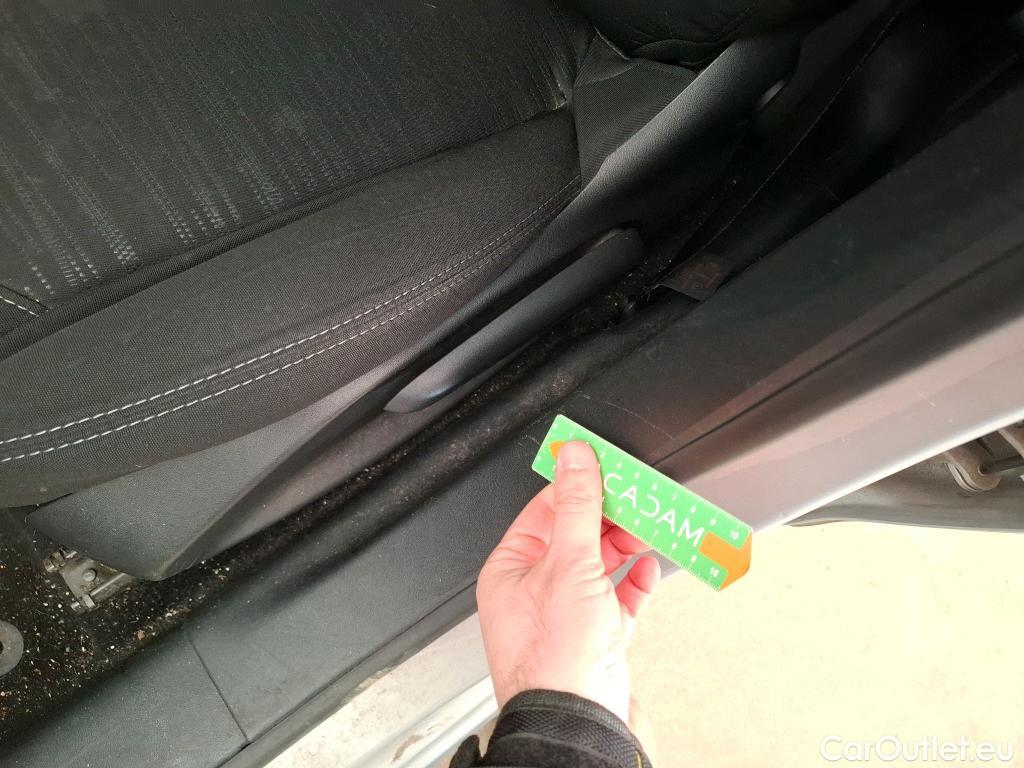  Peugeot  208  Affaire Premium 1.6 HDi 100CV BVM5 E6 #21