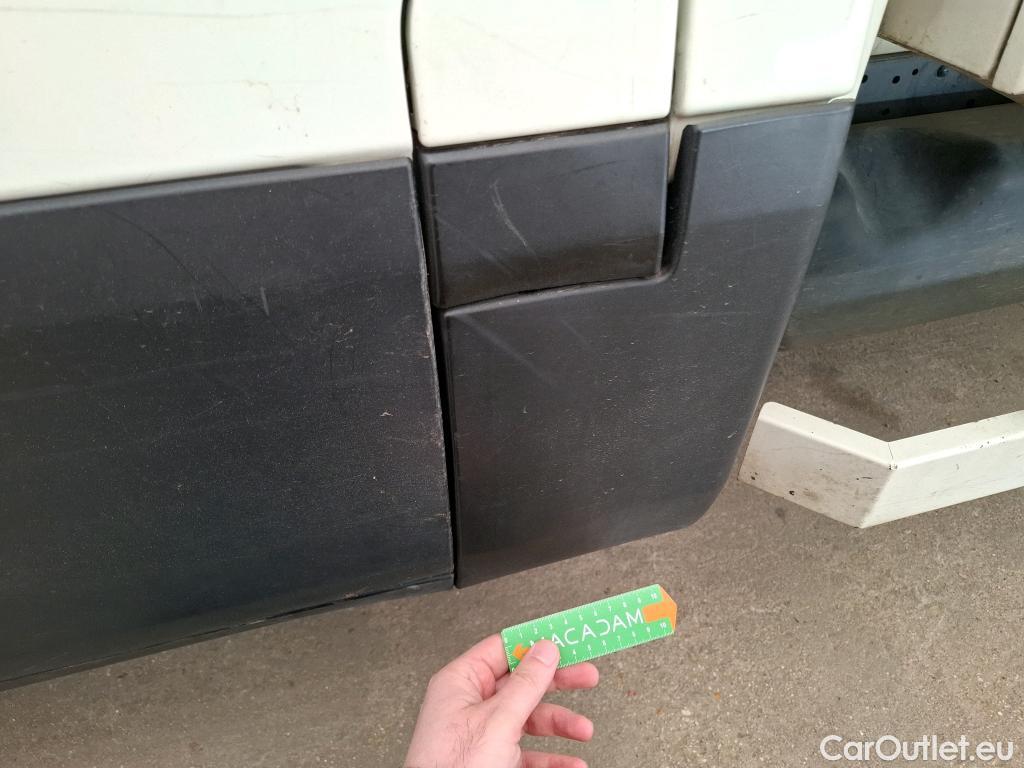  Iveco  Daily IVECO  VU 2p Châssis cabine (+)3.0 35C15H 3750 TOR #26