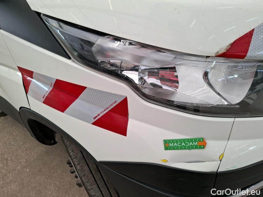  Iveco  Daily IVECO  VU 2p Châssis cabine (+)3.0 35C15H 3750 TOR #9